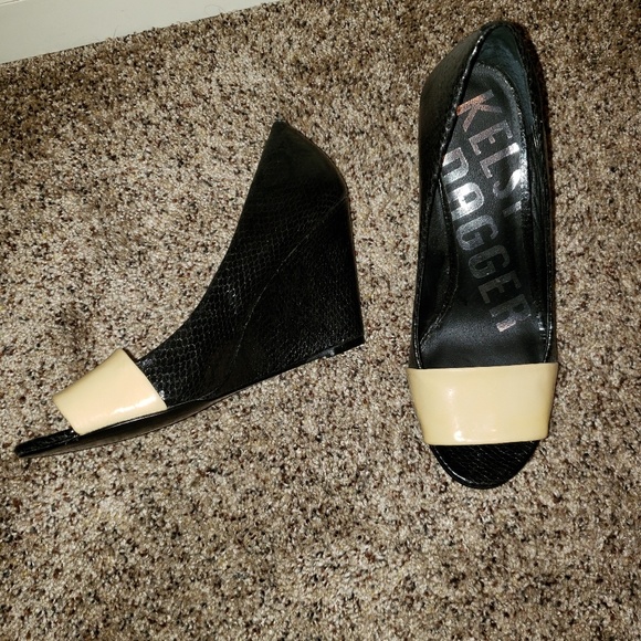 Kelsi Dagger Wedges - Picture 2 of 4